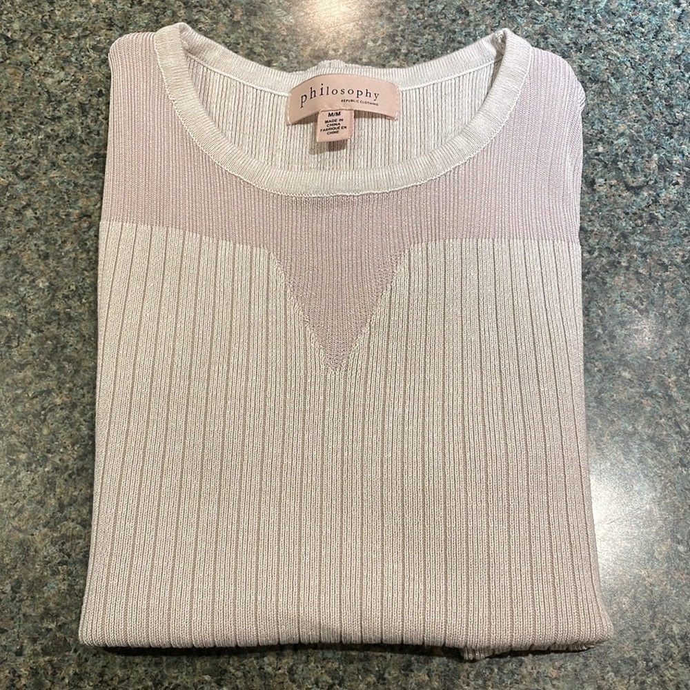 Philosophy cream ribbed sleeveless sweater with V yolk size Medium - Picture 9 of 9